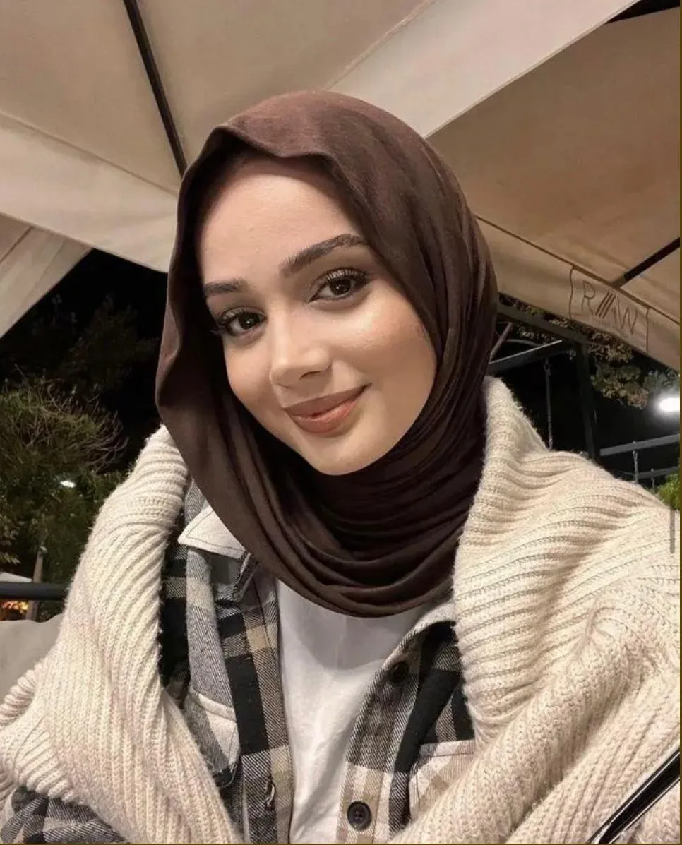 Gizem - Ataşehir Escort