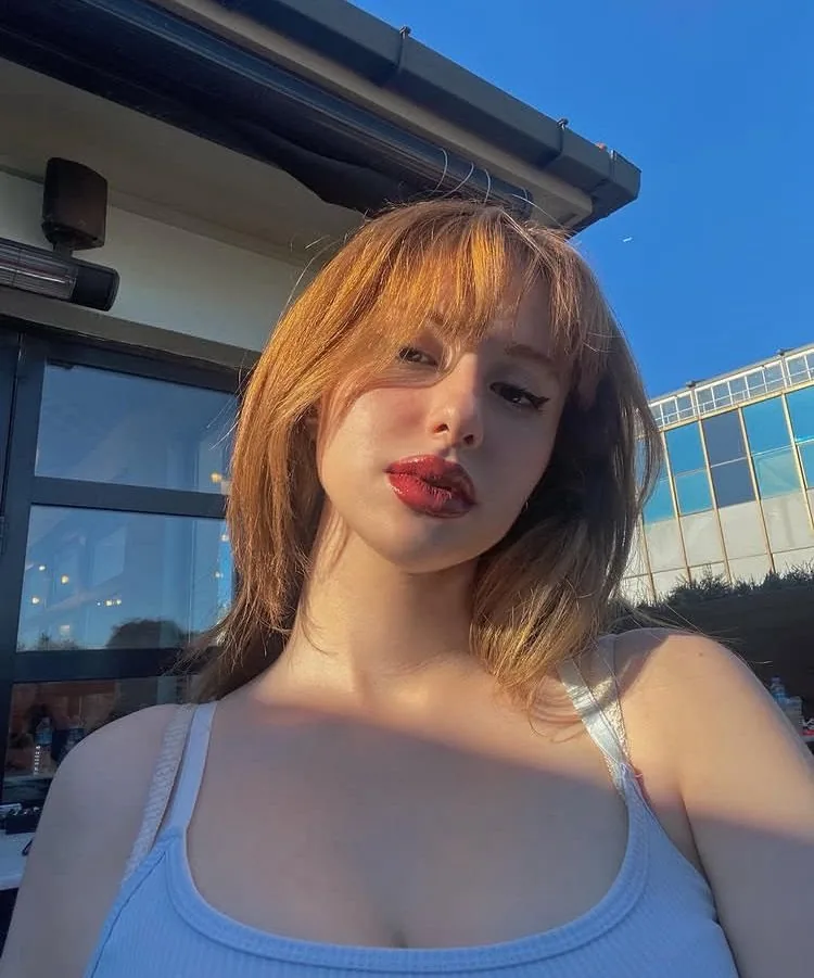 Özlem - Maltepe Escort