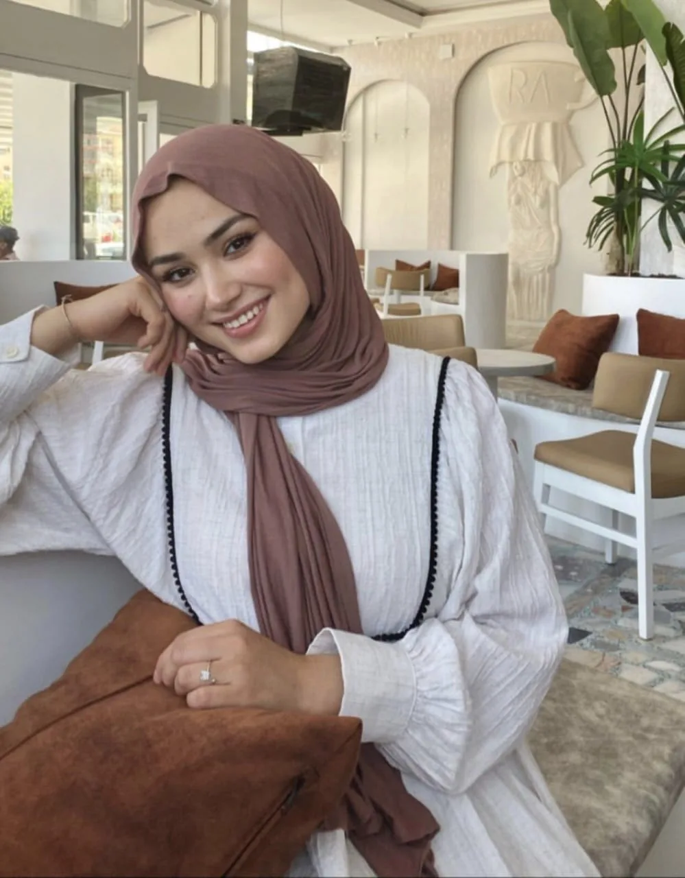 Gamze - Findikli, Maltepe Escort